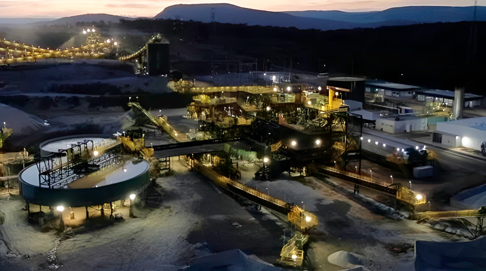 Mina de lítio da Sigma Lithium no Vale do Jequitinhonha, com operação sustentável e foco na transição energética