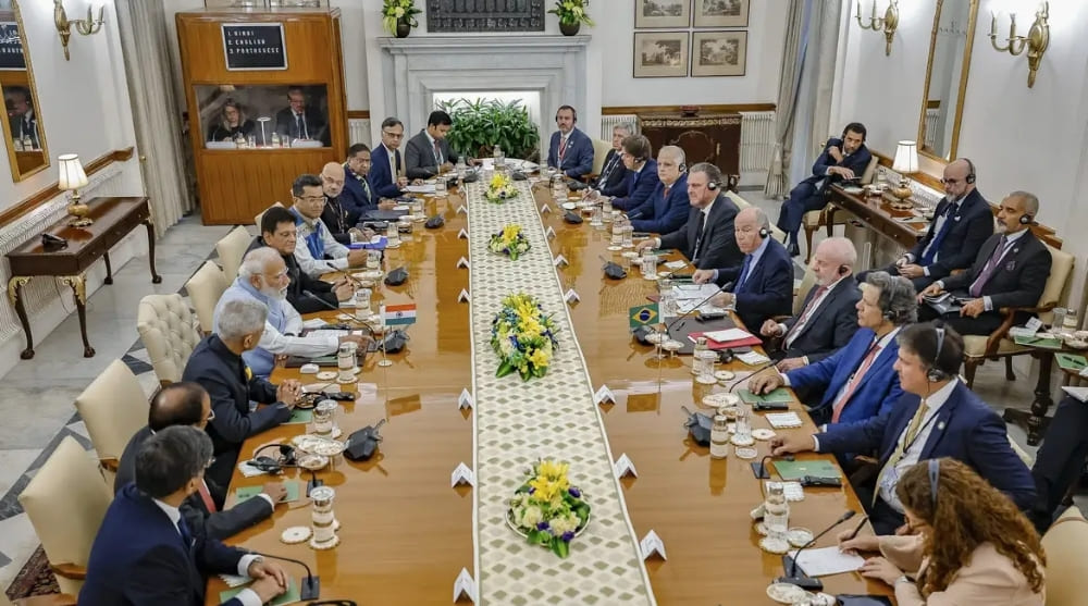 Brasil firma acordos sobre minerais críticos com Índia e Coreia do Sul para fortalecer cadeias globais e cooperação tecnológica.