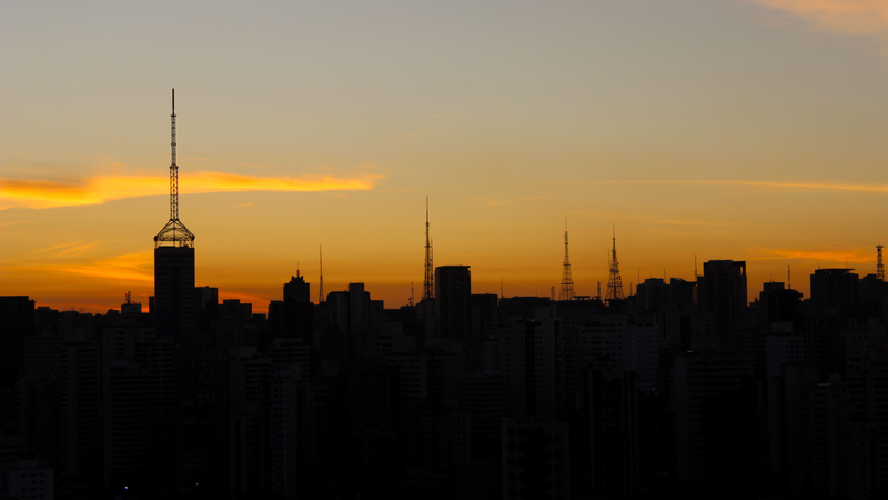 Apag&otilde;es em S&atilde;o Paulo ampliam debate sobre energia reserva