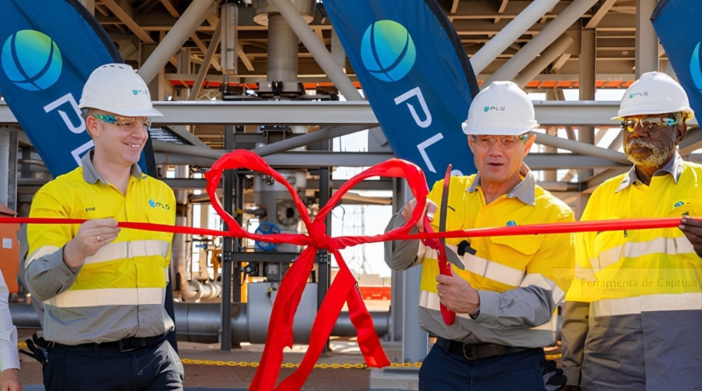 Planta de processamento de lítio da PLS em Pilgangoora, Austrália, destinada à produção de fosfato de lítio para baterias.