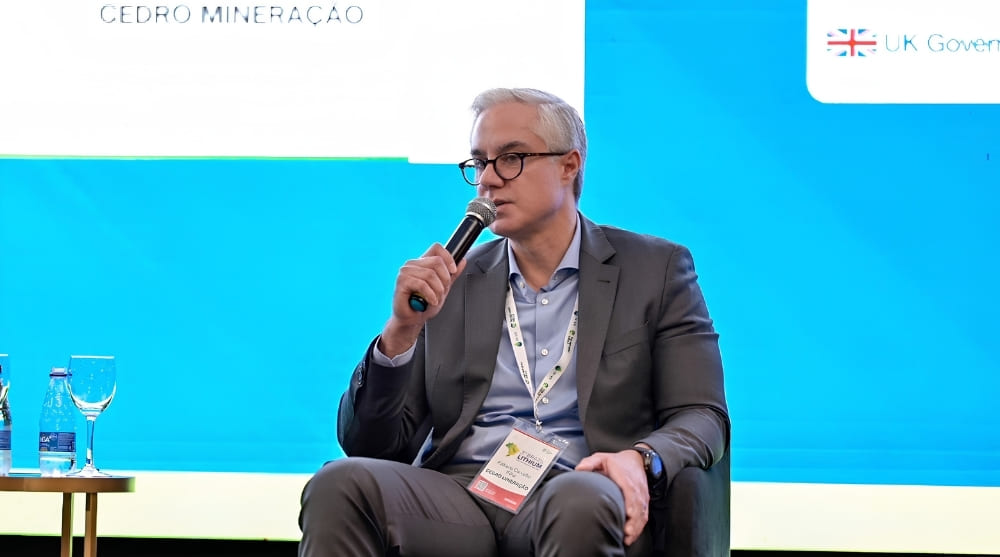 Fabiano Carvalho apresenta a estratégia de expansão da Cedro Mineração, com foco em pellet feed, tecnologia e produção sustentável de minério de ferro.