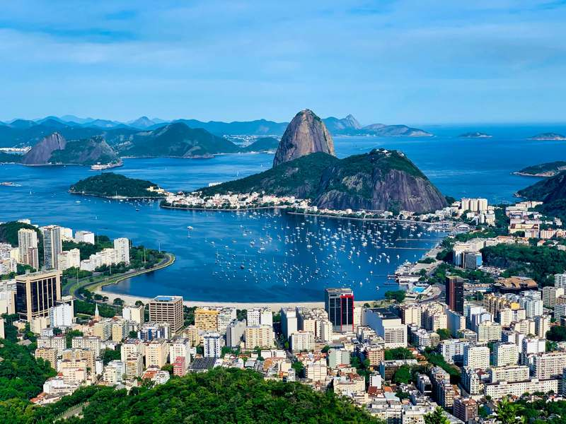Turismo bate recorde no Brasil, mas seguran&ccedil;a preocupa