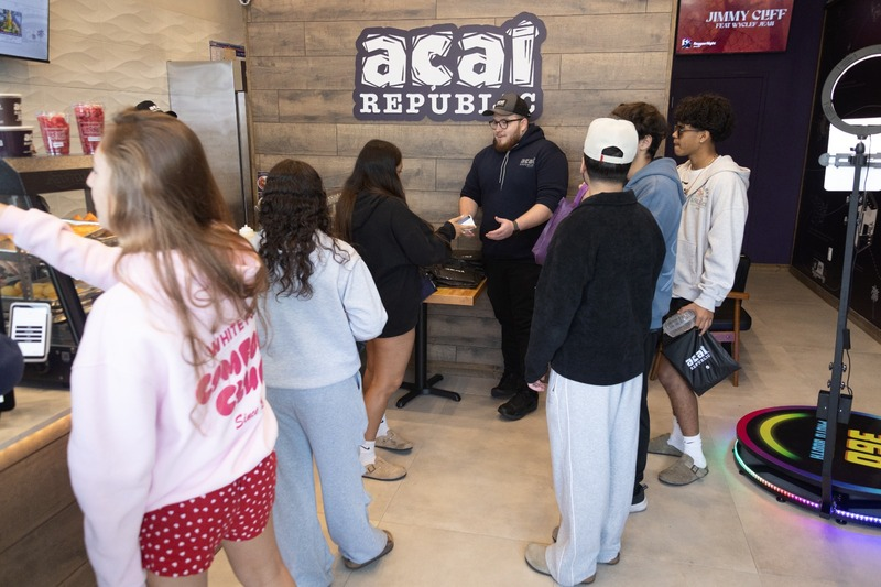 Brasileiros lideram expans&atilde;o do a&ccedil;a&iacute; na Fl&oacute;rida